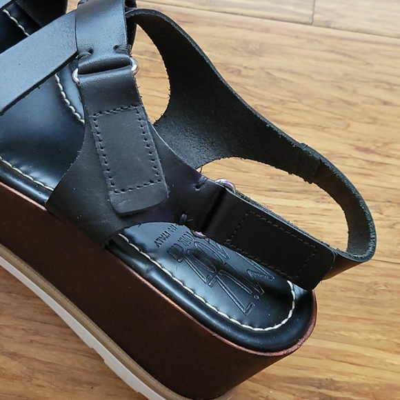 Miz Mooz black leather platform wedges-size 10 - Picture 10 of 10